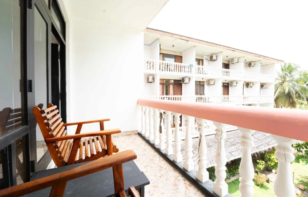 Topaz Beach Hotel Slider Pictures