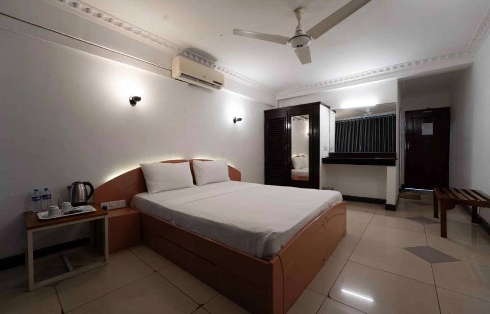 Topaz Beach Hotel Rooms Pictures